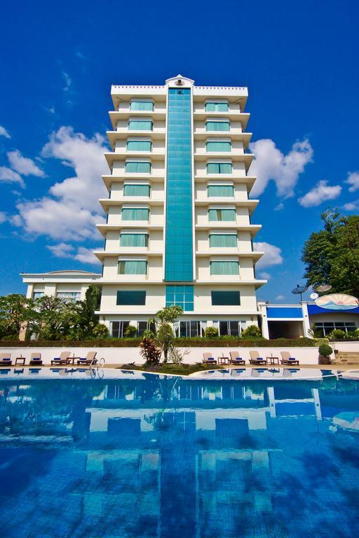 Champasak Grand Hotel Pakse Exterior foto